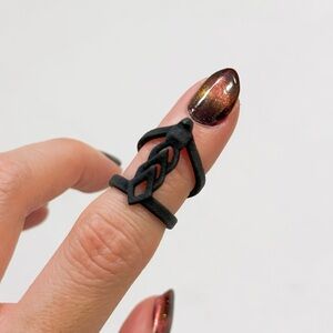 Rogue + Wolf Scorpion Tail Black Midi Ring US 7 Goth Alt DISCONTINUED